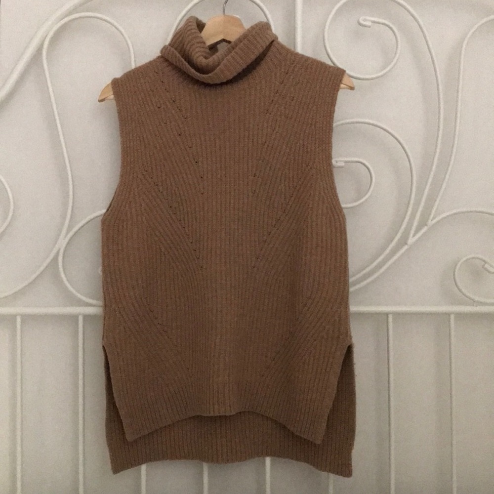 Sweater tank